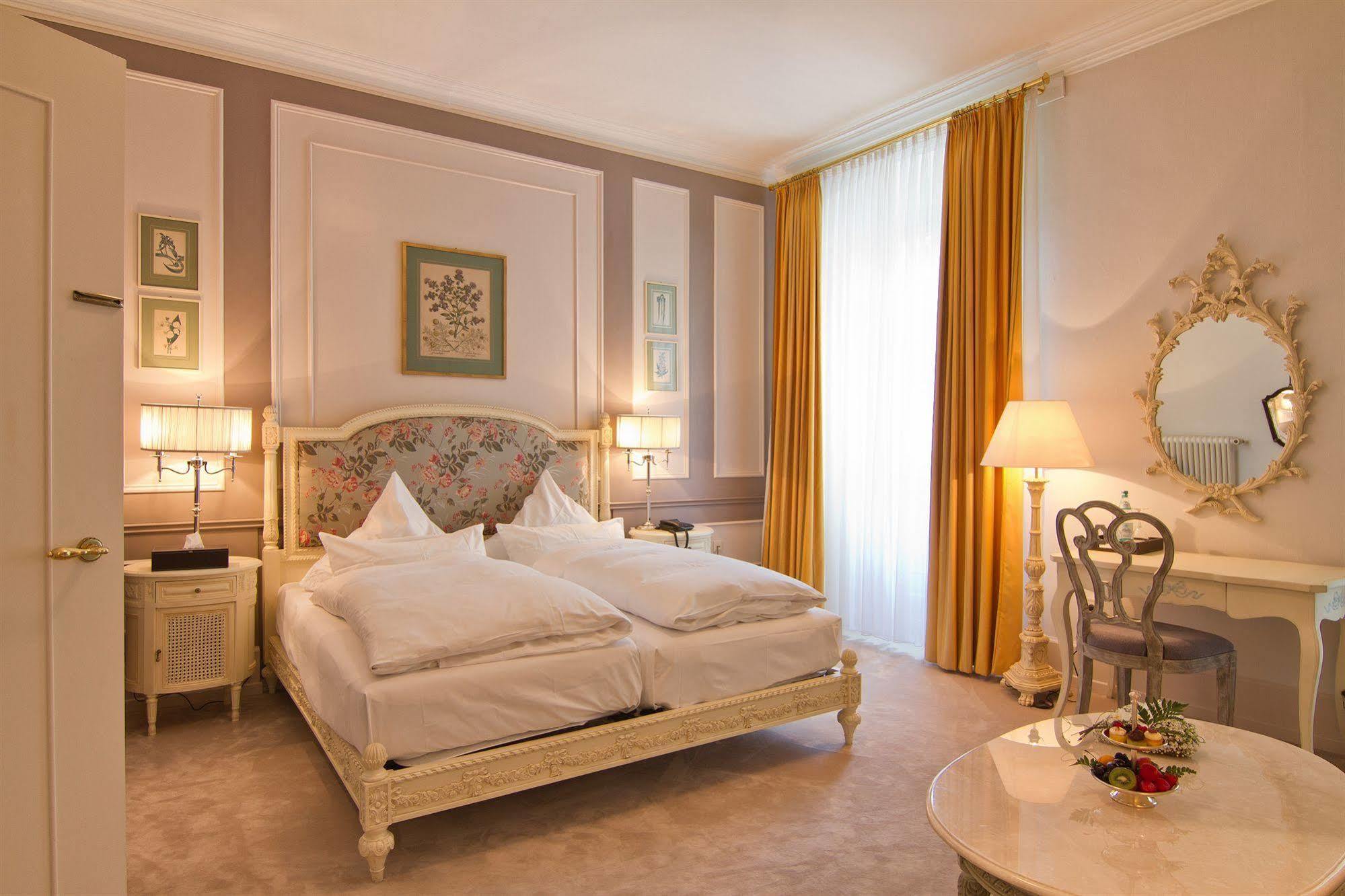 Hotel Romerbad Badenweiler Ngoại thất bức ảnh