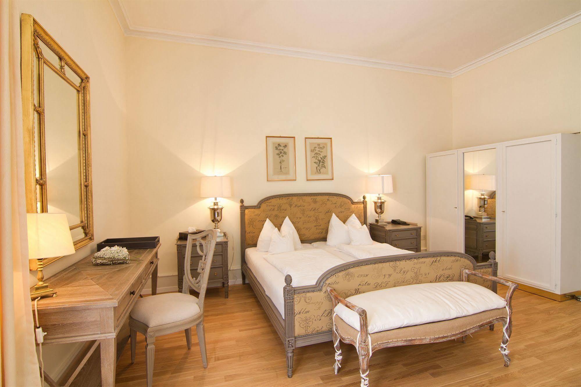 Hotel Romerbad Badenweiler Ngoại thất bức ảnh