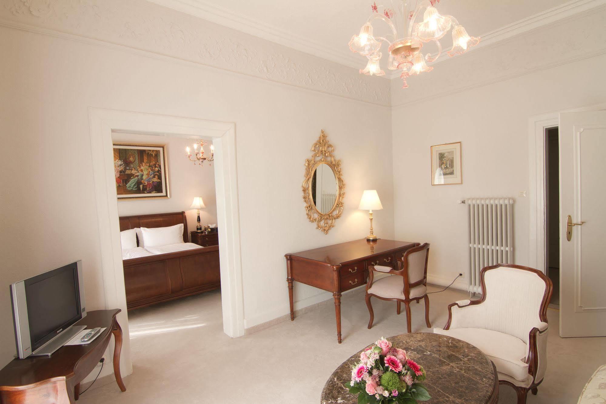 Hotel Romerbad Badenweiler Ngoại thất bức ảnh