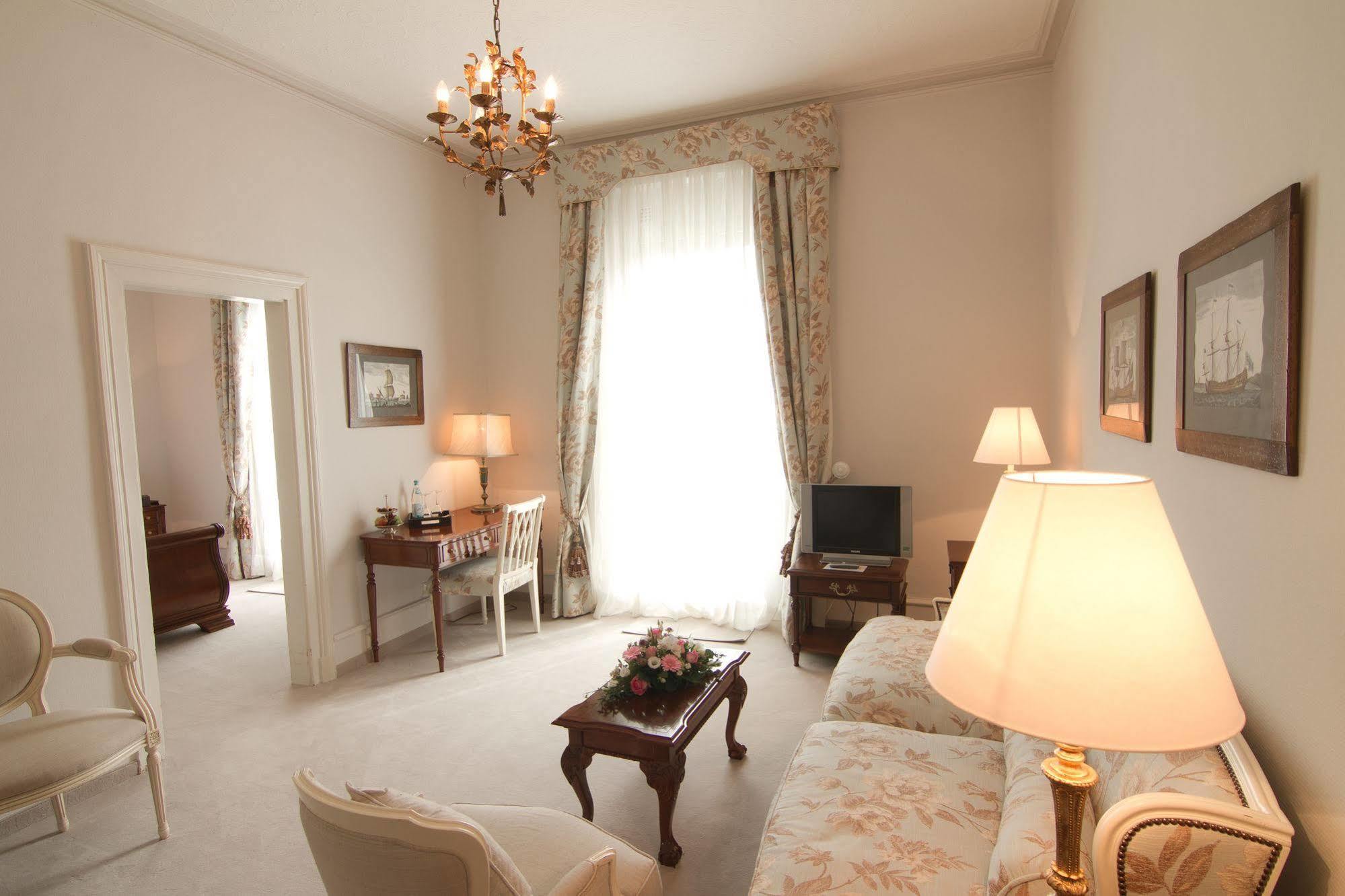 Hotel Romerbad Badenweiler Ngoại thất bức ảnh