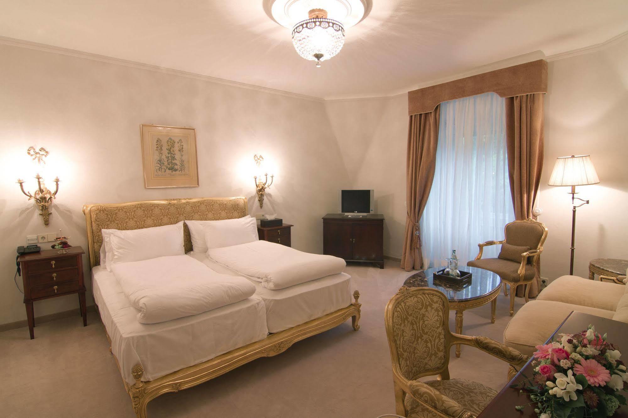 Hotel Romerbad Badenweiler Ngoại thất bức ảnh